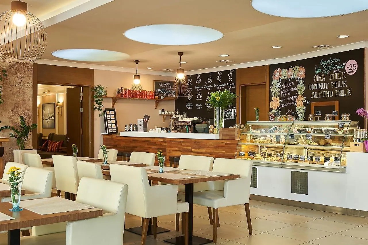 Radisson Blu Hotel Kiev Podil  Киев