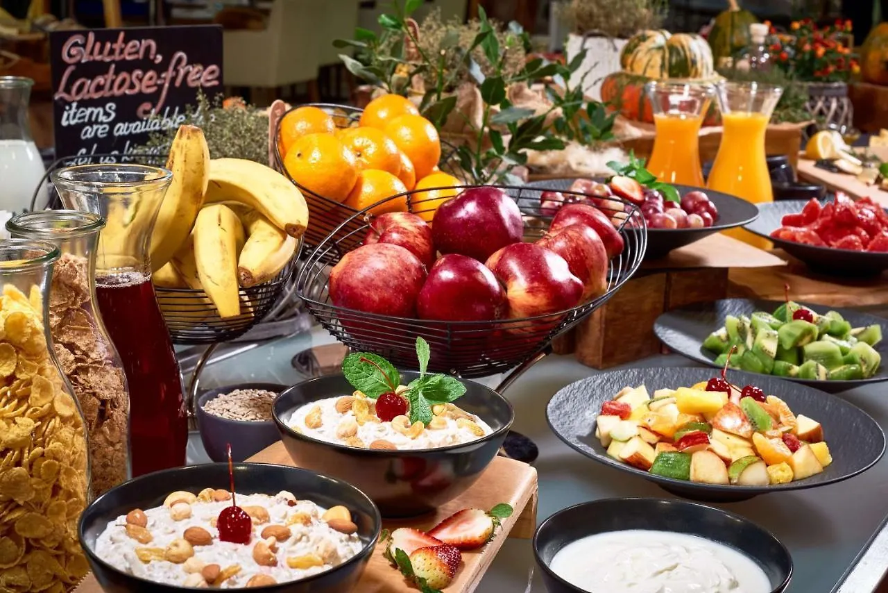 Radisson Blu Hotel, Kyiv Podil City Centre 4*,  Ukraine